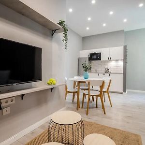 Trendy Design Apartment